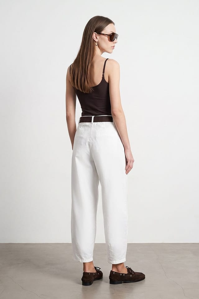 Dilvin Dilvin Women's High-Waist Balloon Trousers With Belt in White - 3