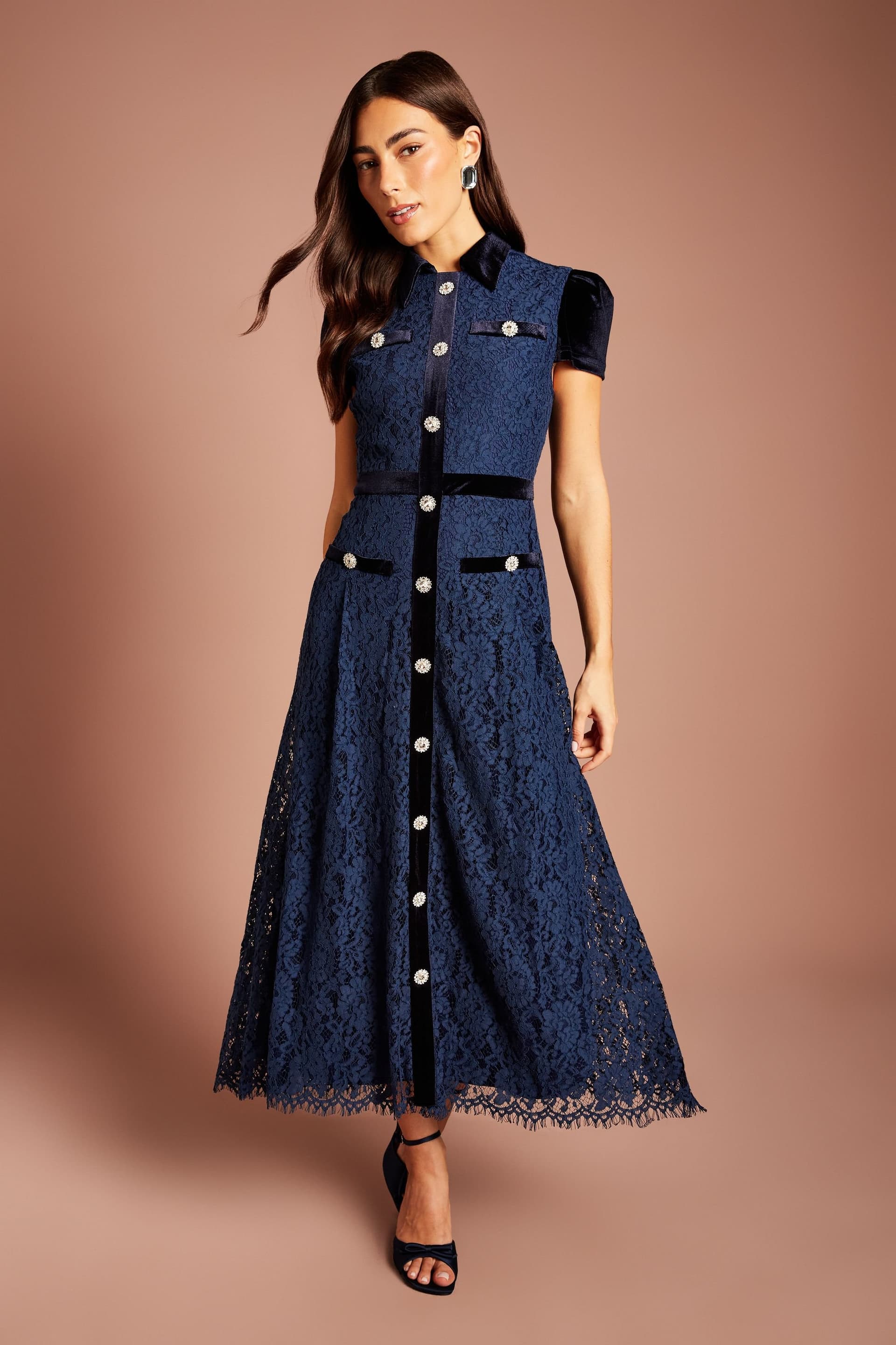 Coast Coast Women's Lace Short Sleeve Collared Midi Dress in Navy