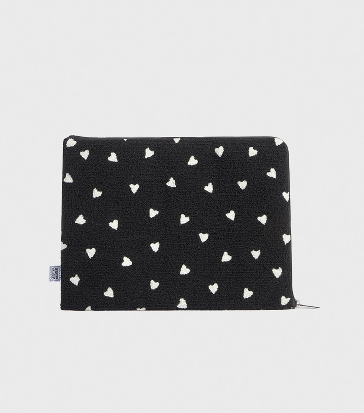 Skinnydip Skinnydip Black Heart Fuzzy Laptop Case