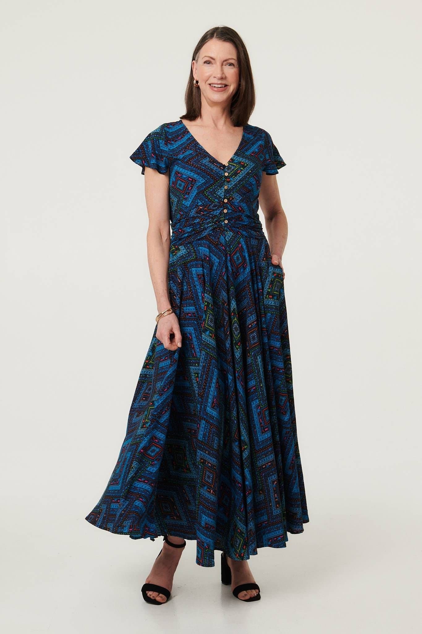 Izabel London Izabel London Women's Geo Print Cap Sleeve Ruched Maxi Dress in Blue