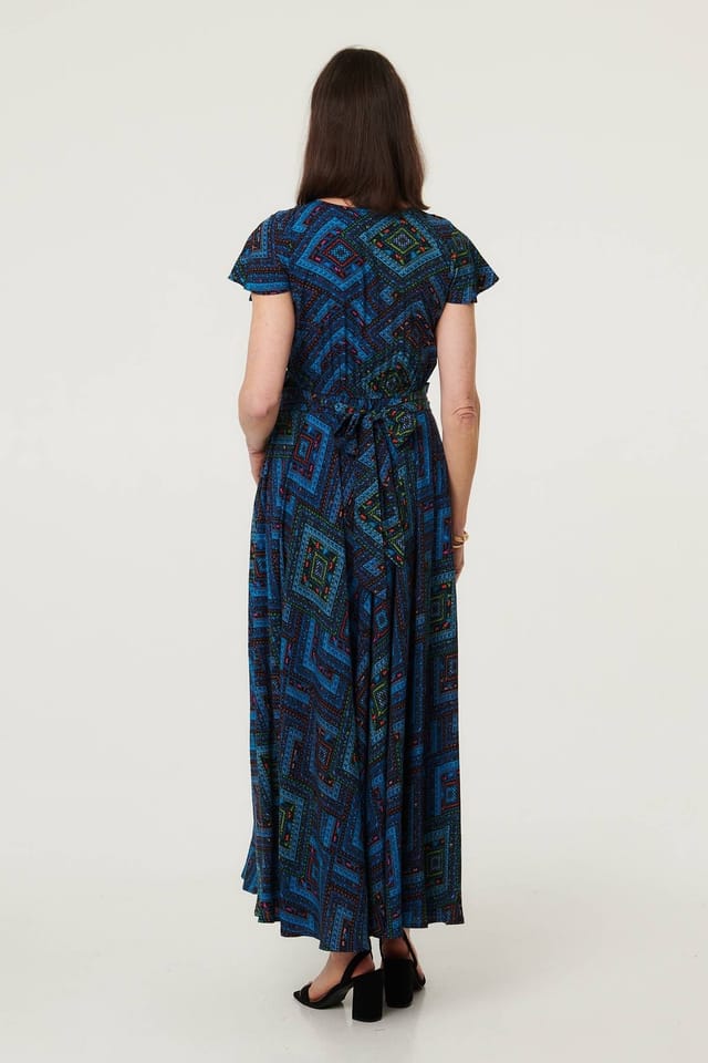 Izabel London Izabel London Women's Geo Print Cap Sleeve Ruched Maxi Dress in Blue - 3