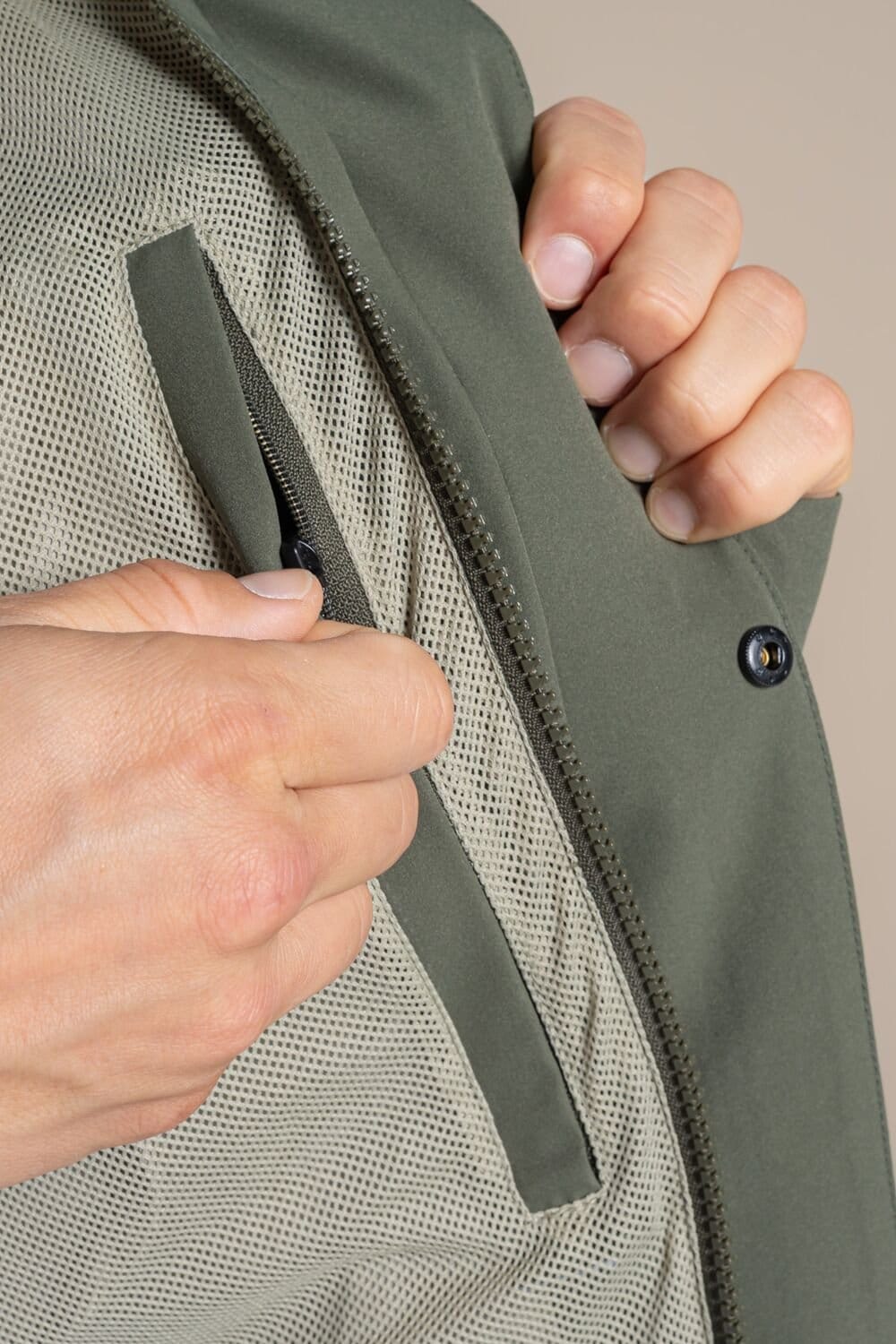 Craghoppers Craghoppers Men's Lorton II Waterproof Walking Jacket in Khaki - 4