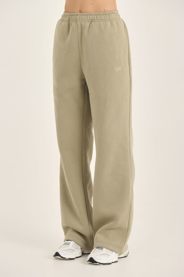 Loom Archives Loom Archives Women's LOOM Straight Leg Jogger in Pale Green - 2