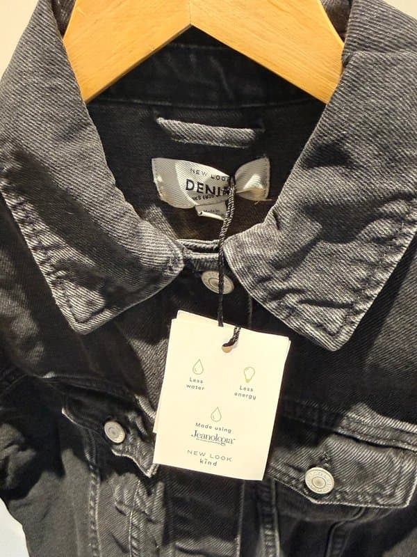 New Look New Look Black Cropped Denim Jacket – UK 8 – BNWT – Raw Hem