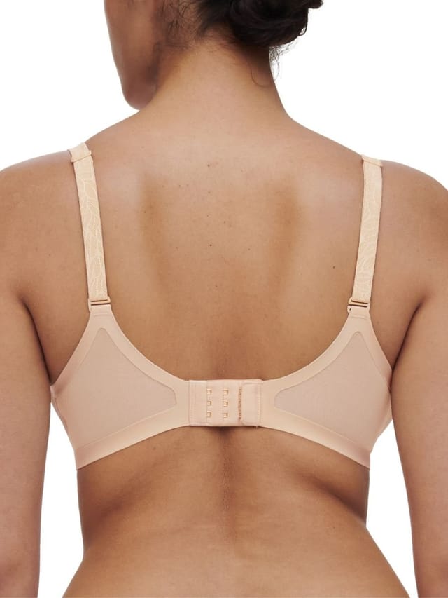 Chantelle Chantelle Women's Pure Lace Covering Spacer Bra in Beige - 2