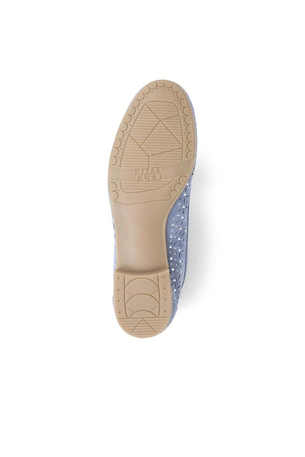 Pavers Pavers Women's Slip-On Pumps in Blue - 4