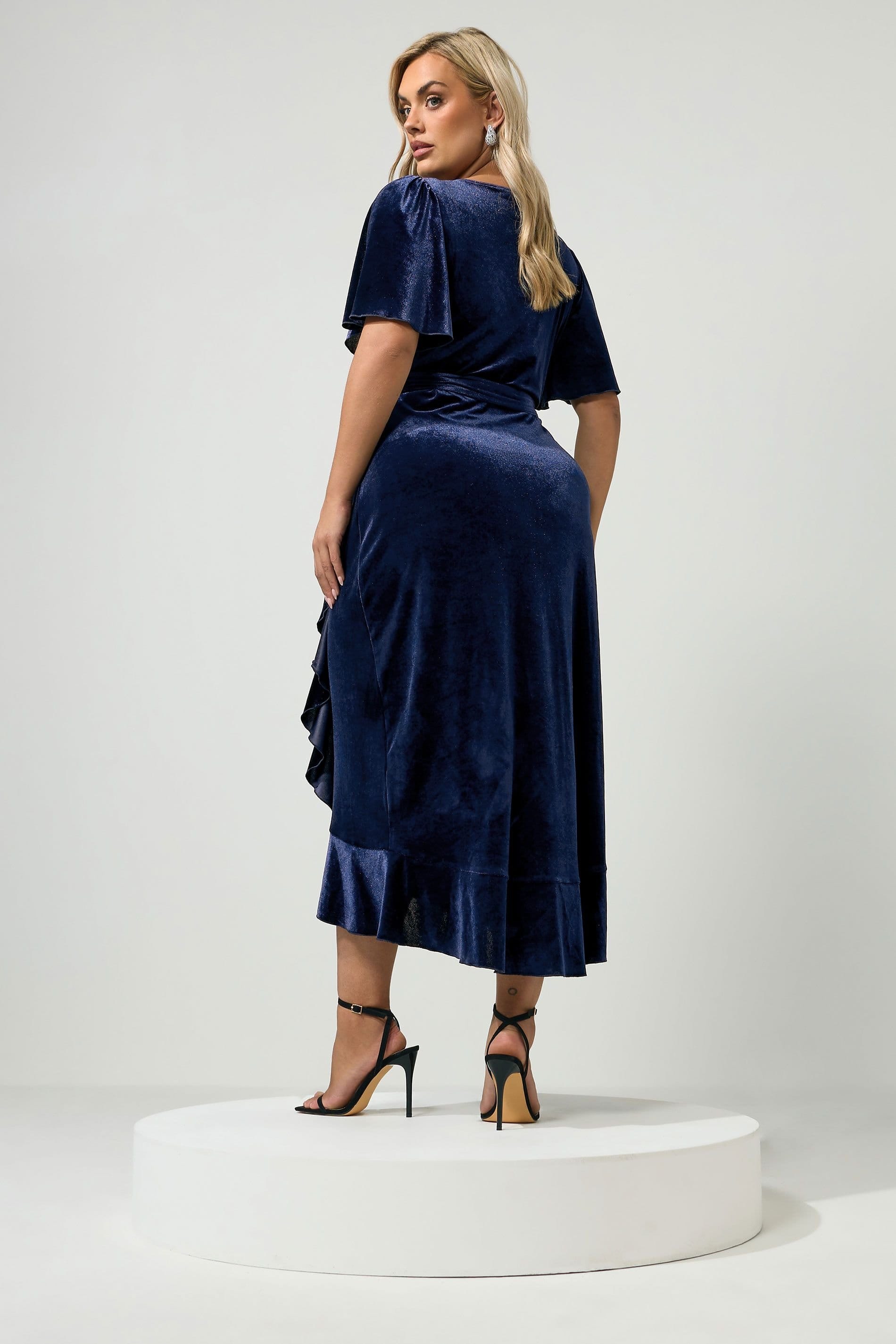 Yours Yours Women's Velvet Midi Wrap Dress in Mid Navy - 4