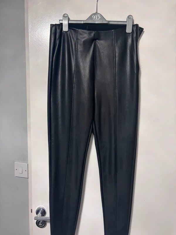 New Look Faux leather trousers/legging from New Look - size 14