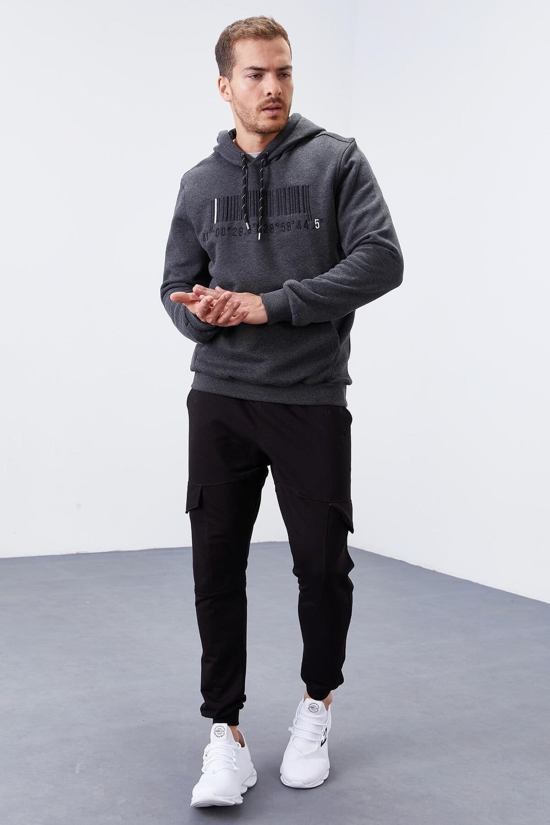 Tommy Life Tommy Life Men's Printed Hooded Sweatshirt in Charcoal - 4