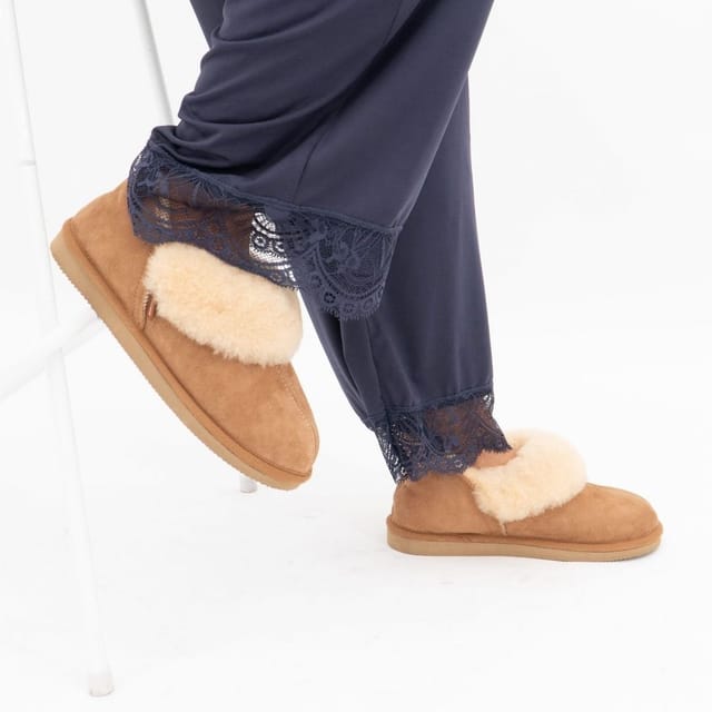 Shepherd Shepherd Women's Karin Pull On Ankle Slipper Boots in Brown - 2