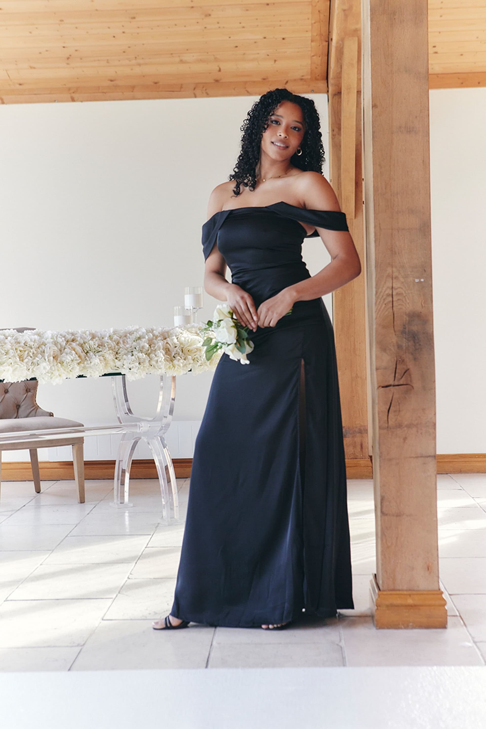 In The Style In The Style Women's Satin Bardot Ruched Maxi Dress in Black