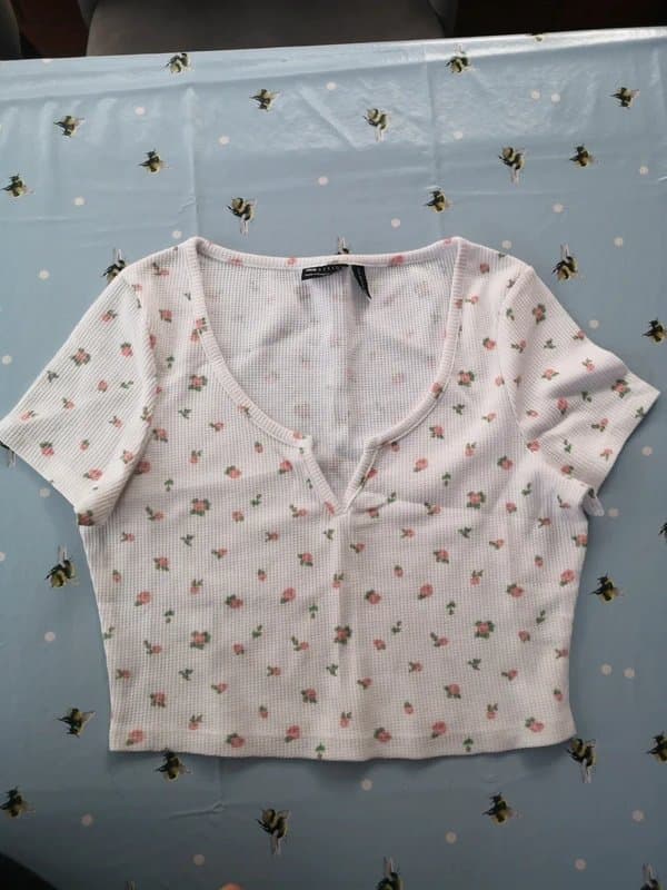 ASOS Asos Floral crop top, size 10