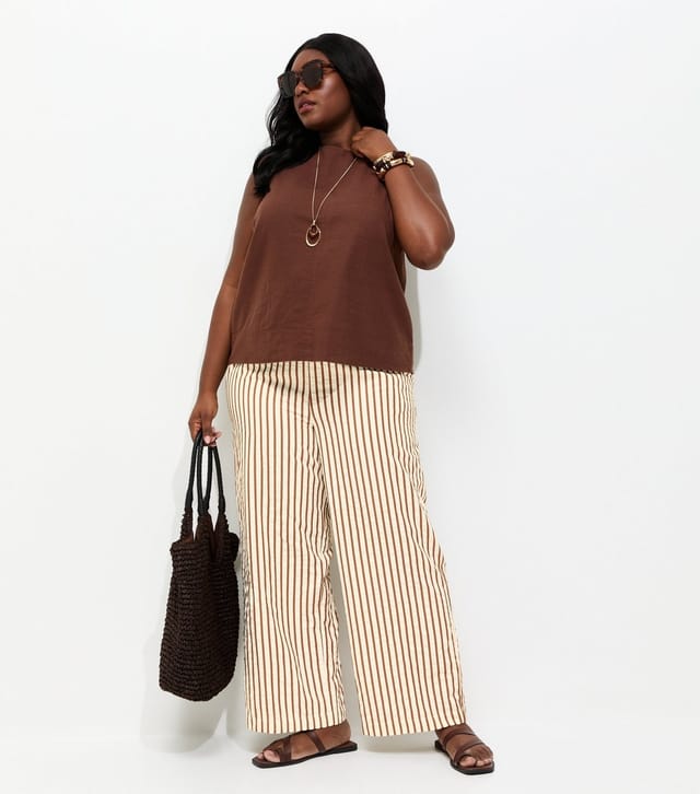 New Look Women's Plus Size Brown Striped Seersucker Wide Leg Trousers Curves New Look - 3