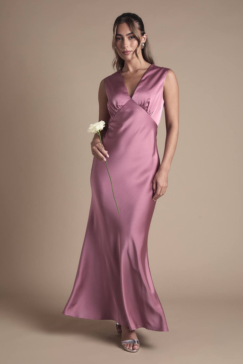 Oasis Oasis Women's Satin Open Back Detail Maxi Bridesmaid Dress in Rose - 2