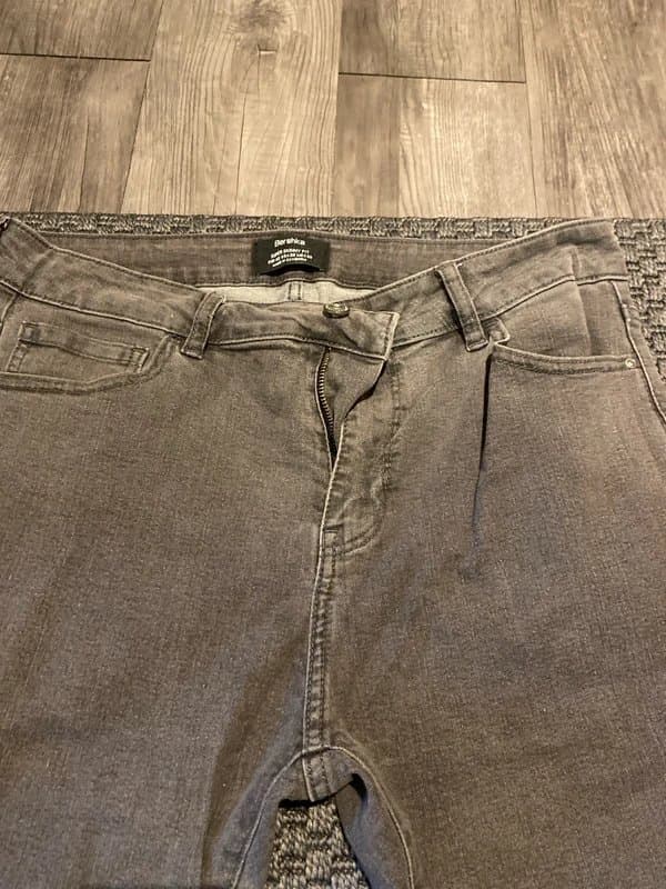 Bershka Bershka grey jeans w32