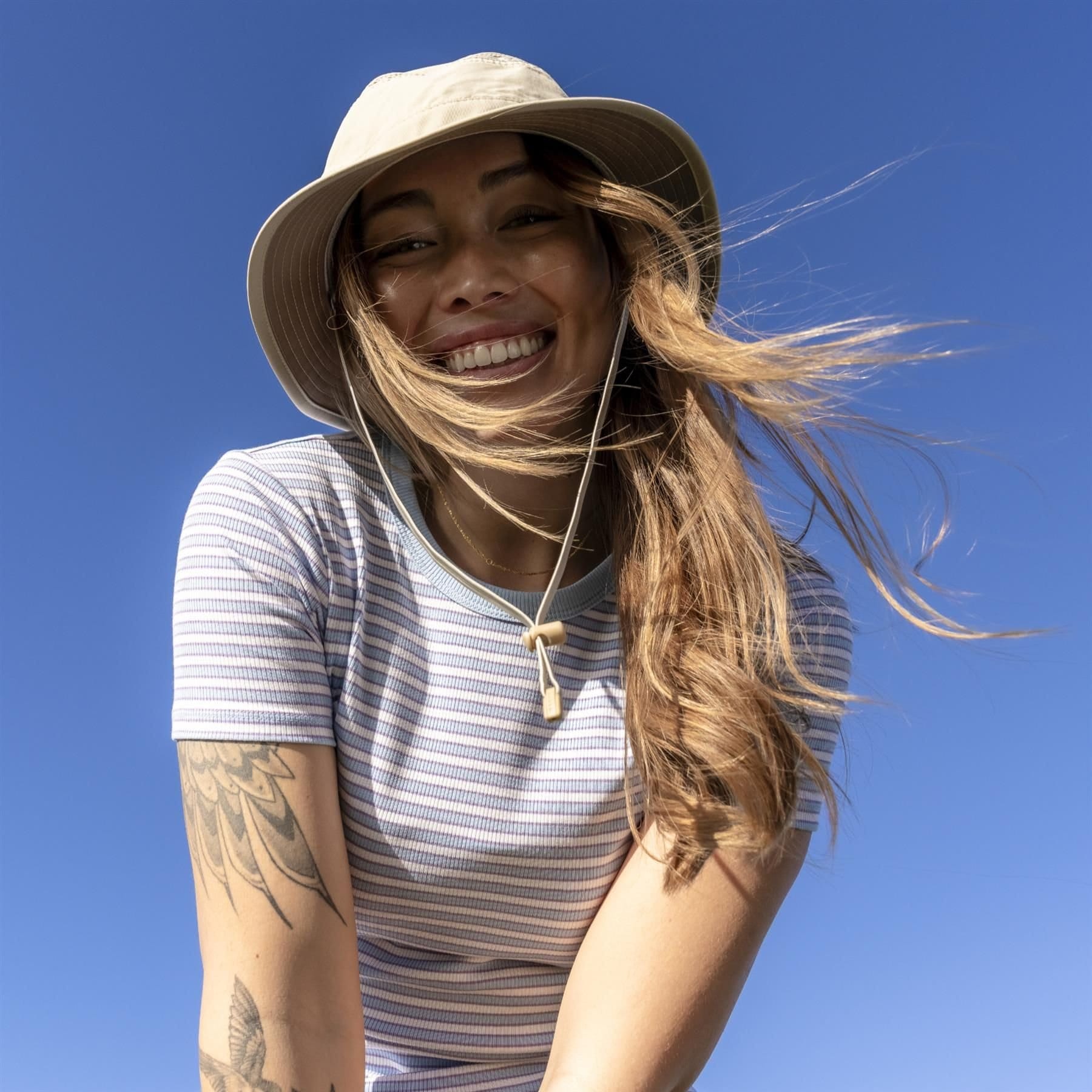 Sunday Afternoons Sunday Afternoons Men's 'Solar' Ventilated Crushable UPF 50+ Bucket Hat in Cream - 4