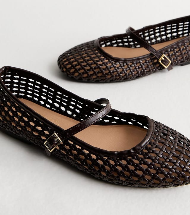 New Look Women's Wide Fit Chocolate Faux Leather Woven Mary Jane Pumps Vegan New Look - 3