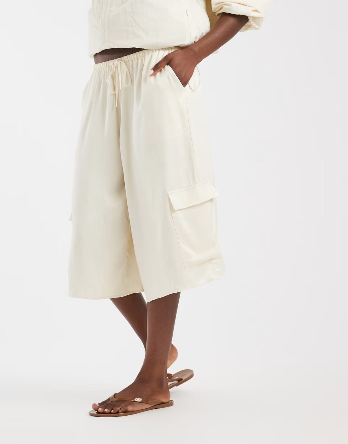 ASOS ASOS DESIGN satin bermuda cargo shorts in ecru - 1
