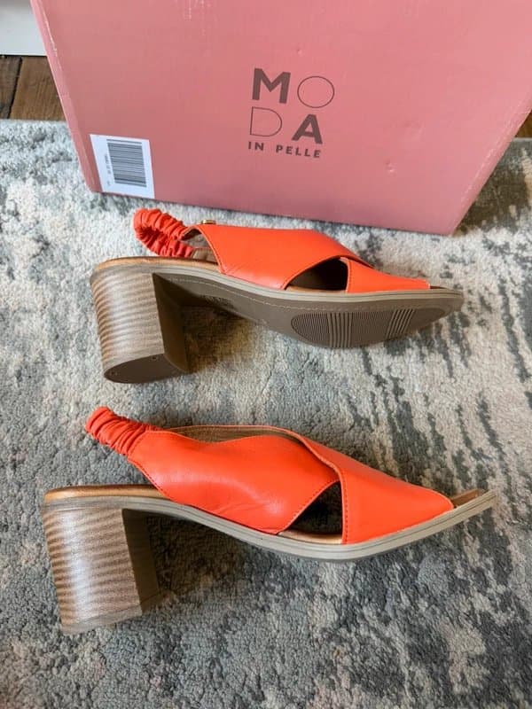 Moda in Pelle Moda in Pelle bright orange leather block heel sling back sandals. Size 6
