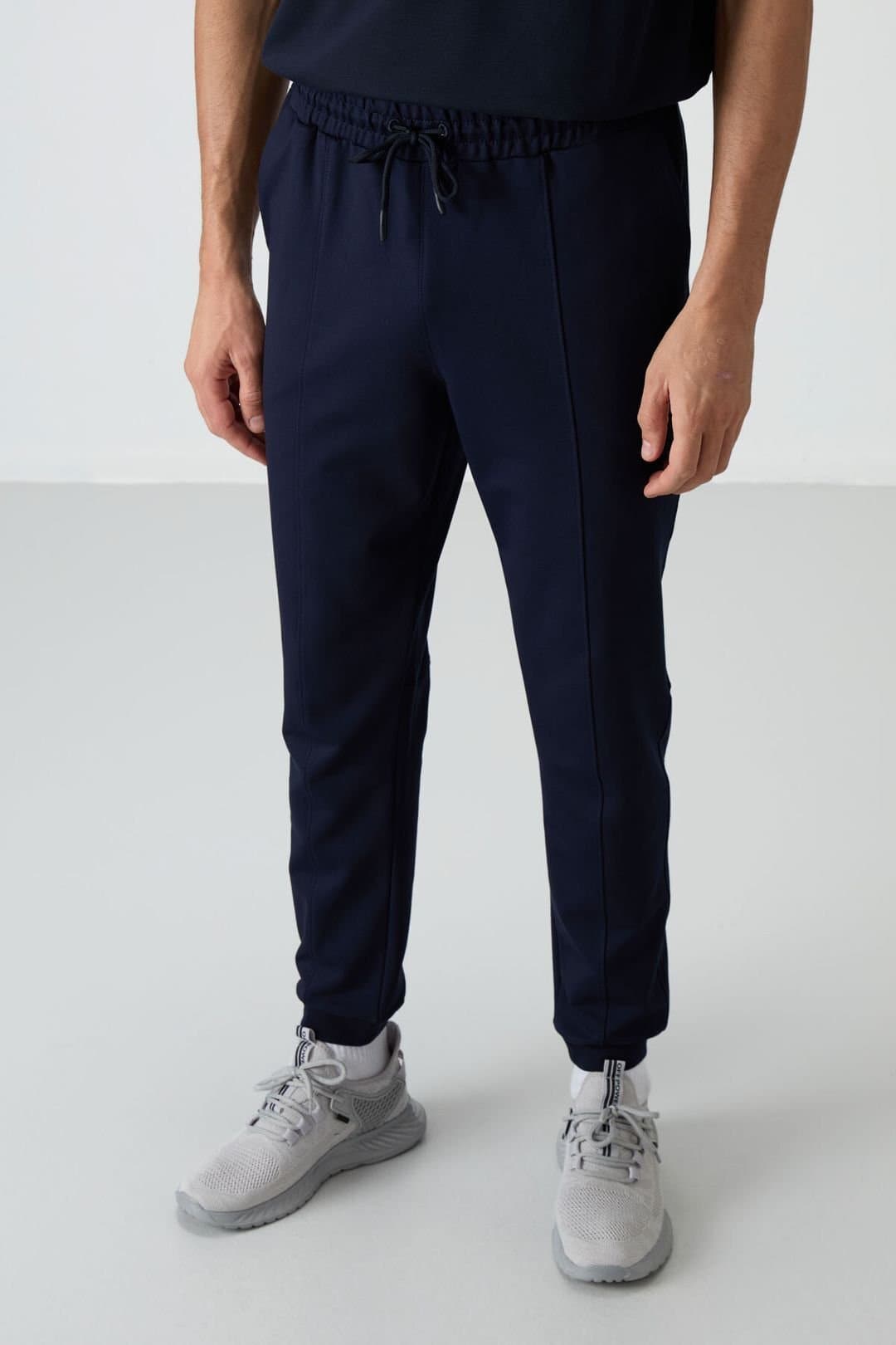 Tommy Life Tommy Life Men's Fleece Jogger Sweatpants in Navy