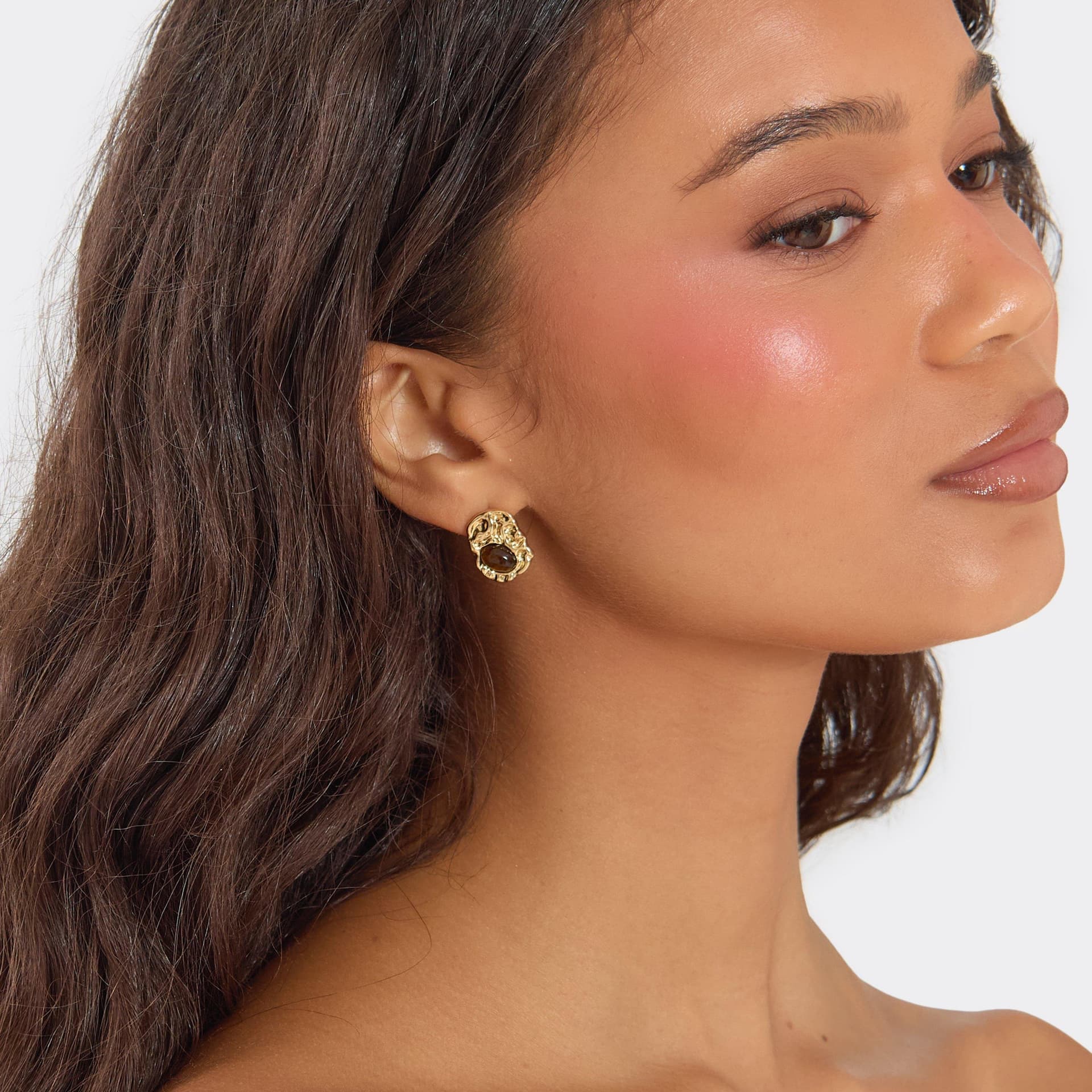 EGO EGO Gold Hammered Stud Earrings With Brown Gem Detail