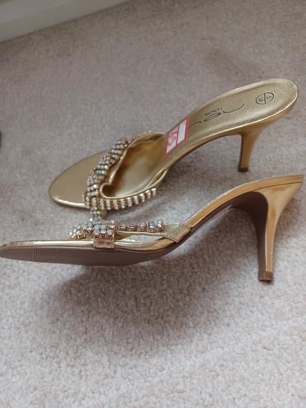 New Look Gold Slip on heels
