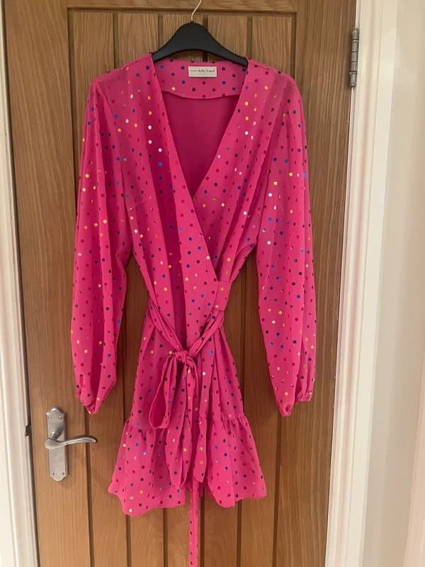 Never Fully Dressed Never Fully Dressed Size 16