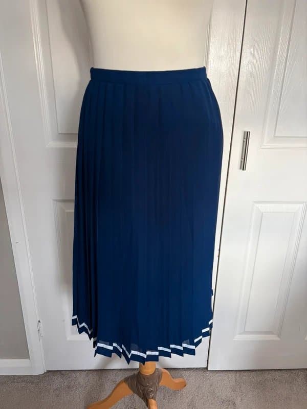 Bellino Vintage 1980s Bellino Navy Pleated Midi Skirt UK 6/8 Tennis Stripe Preppy