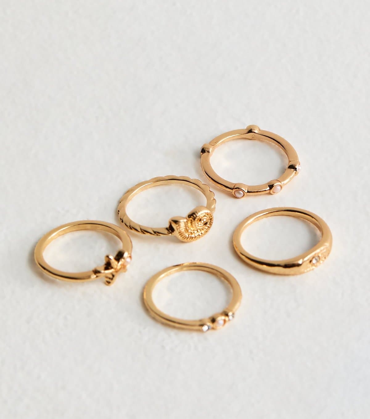 New Look Pack of 5 Gold Tone Faux Pearl and Diamanté Rings New Look