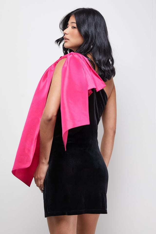 Warehouse Warehouse Women's Velvet Taffeta Bow One Shoulder Mini Dress in Black - 3