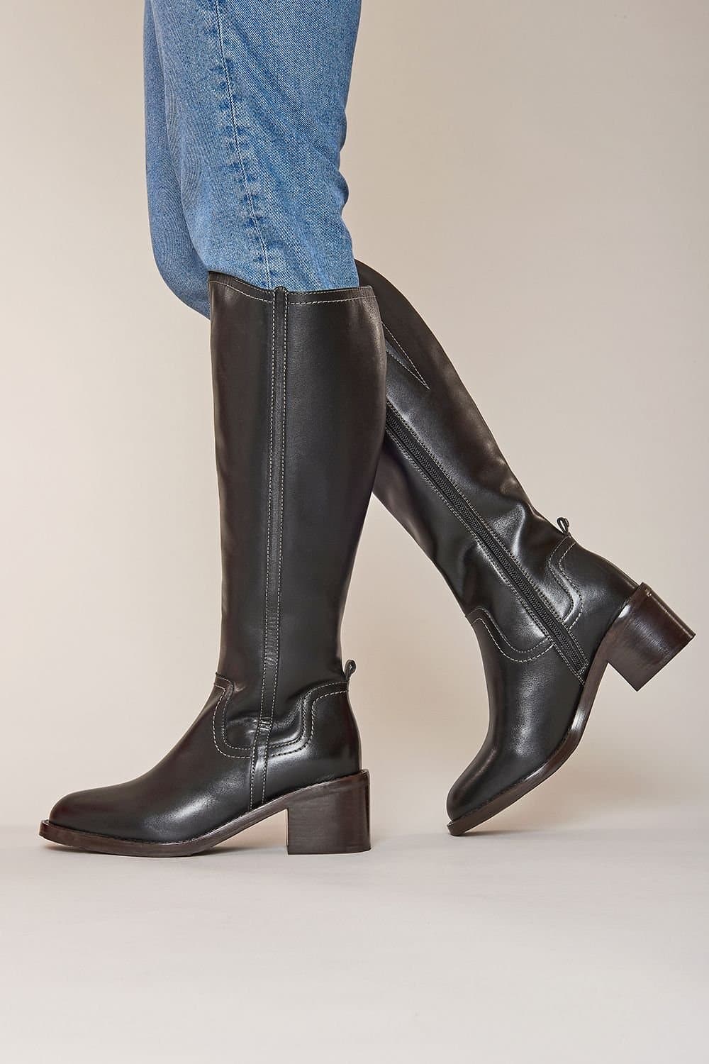 Moshulu Moshulu Women's 'Hepworth' Heeled Riding Boots in Black