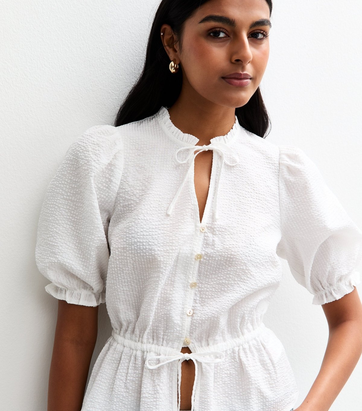 New Look Women's Cream Crinkled Tie Neck Top New Look - 2