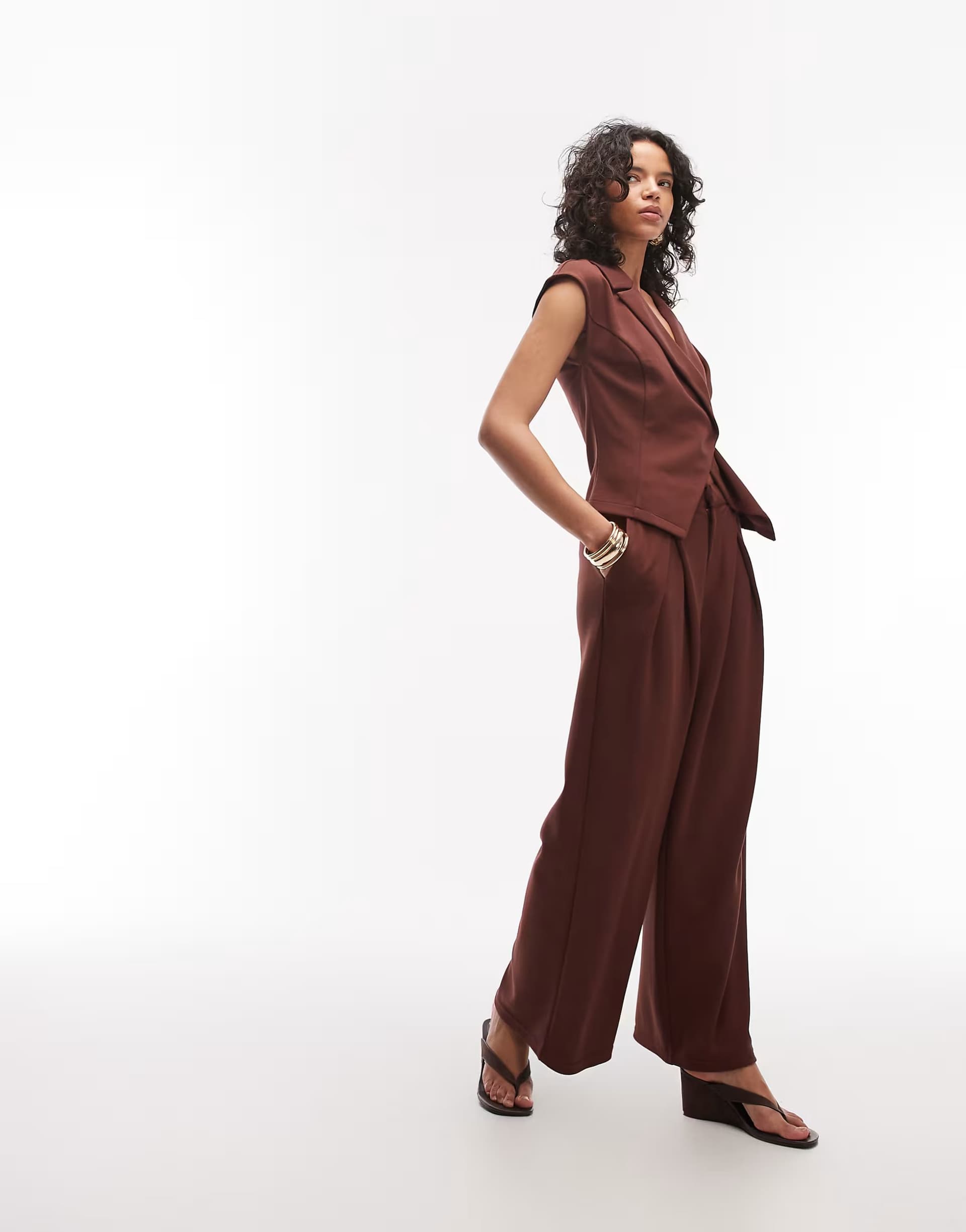 ASOS ASOS DESIGN co-ord jersey twill pleat wide leg trousers in chocolate
