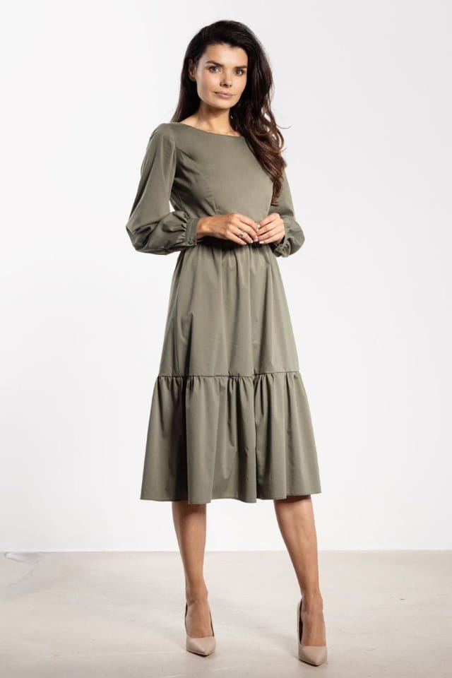 Love Lace Love Lace Women's Elegant Flared Midi Dress with Ruffle Hem in Green - 2