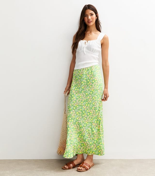 New Look Women's Green Floral Lemon Print Bias Cut Midi Skirt New Look - 2