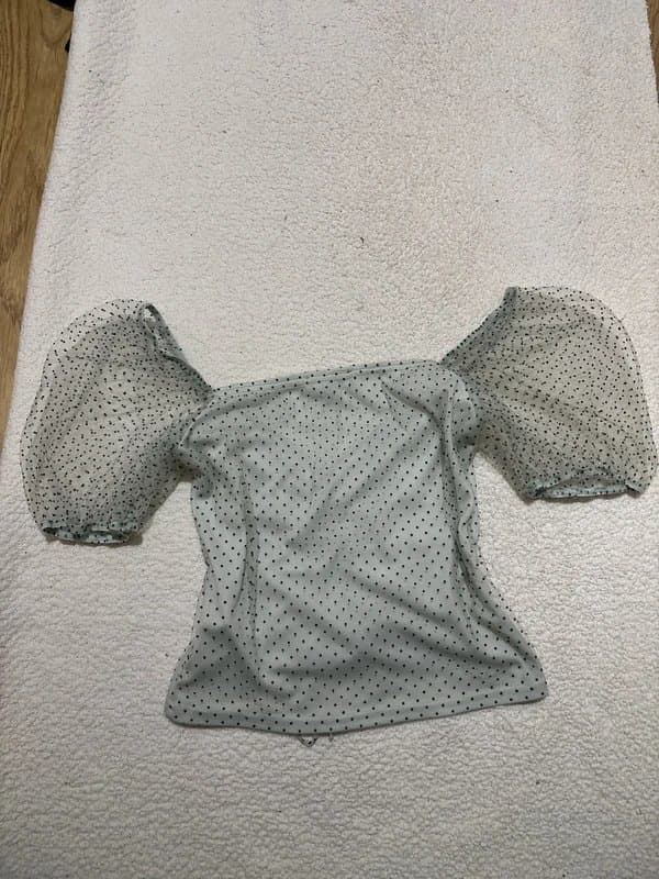 New Look New Look light green Polka Dots Puffy Sleeves Cropped Tops size 12