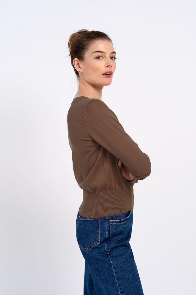 Kettlewell Kettlewell Women's Cleo V Neck Sweater in Brown - 3