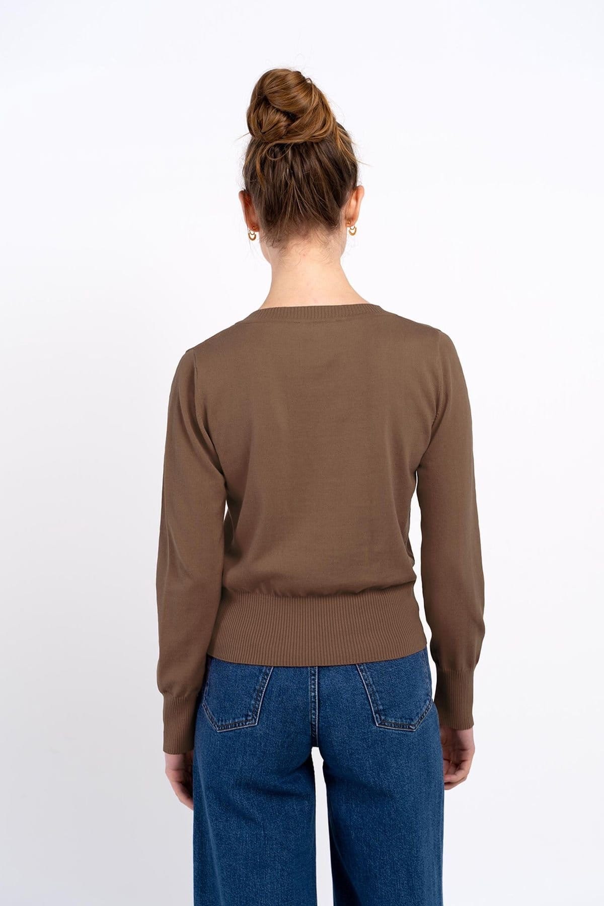 Kettlewell Kettlewell Women's Cleo V Neck Sweater in Brown - 4