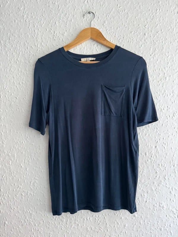 Maje Women’s Maje Navy Cupro Stretch Pocket T-Shirt UK 8