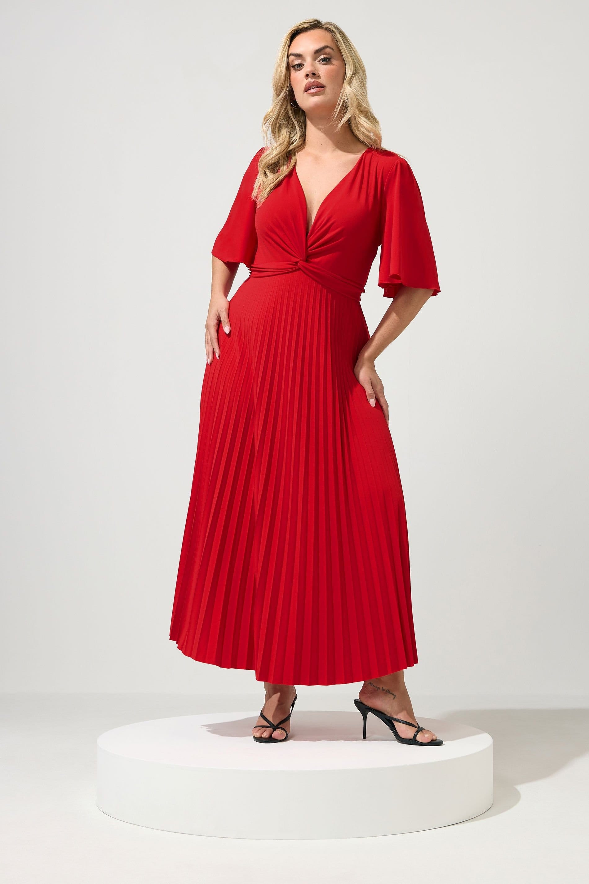 Yours Yours Women's Knot Pleated Maxi Dress in Red - 4