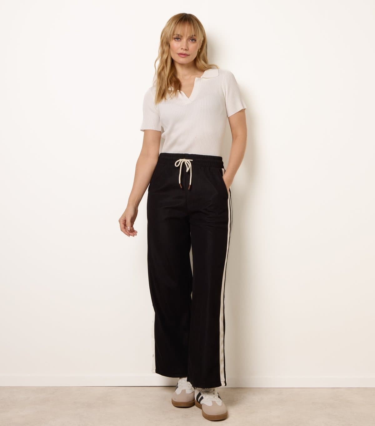 Blue Vanilla Women's Black Side Stripe Drawstring Trousers Blue Vanilla New Look