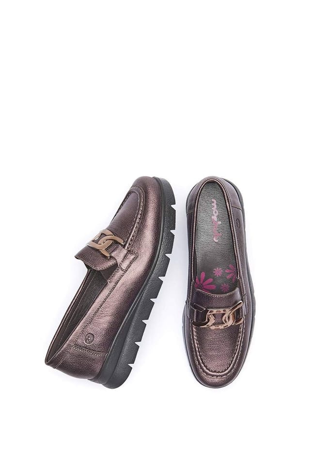 Moshulu Moshulu Women's 'Pomarine' Flexible Loafers in Bronze - 2