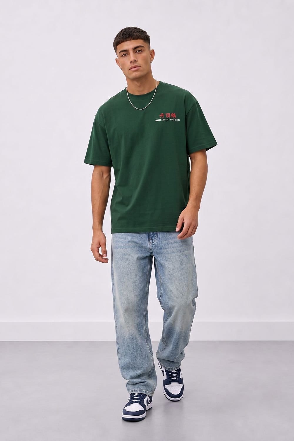 LONDON ATTITUDE LONDON ATTITUDE Men's Japanese Crane Oversized Heavyweight Graphic T-Shirt in Green - 4