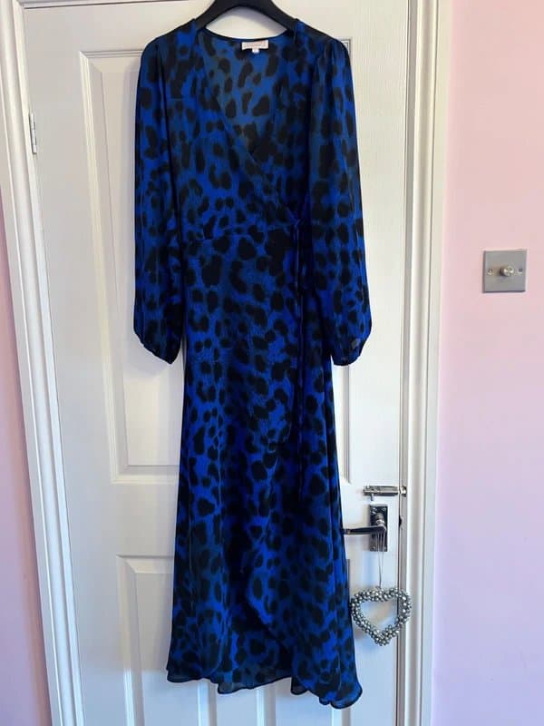Dancing Leopard Dancing leopard plunge wrap jagger dress wedding party holiday 12 same day post