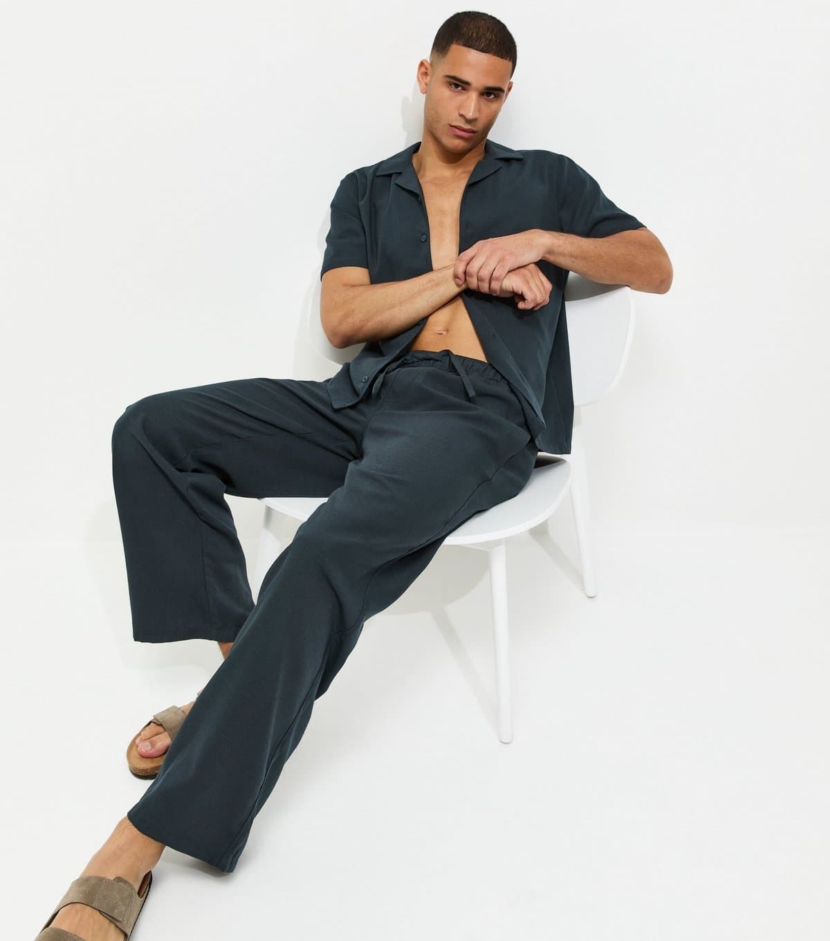 New Look Men's Navy Relaxed Linen Look Wide Leg Trousers New Look