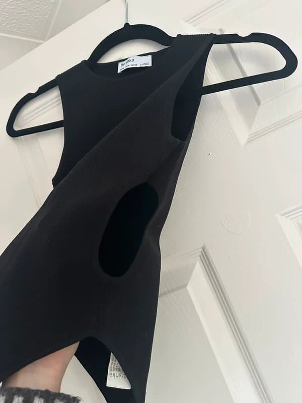 Bershka Bershka black cut out side bodysuit