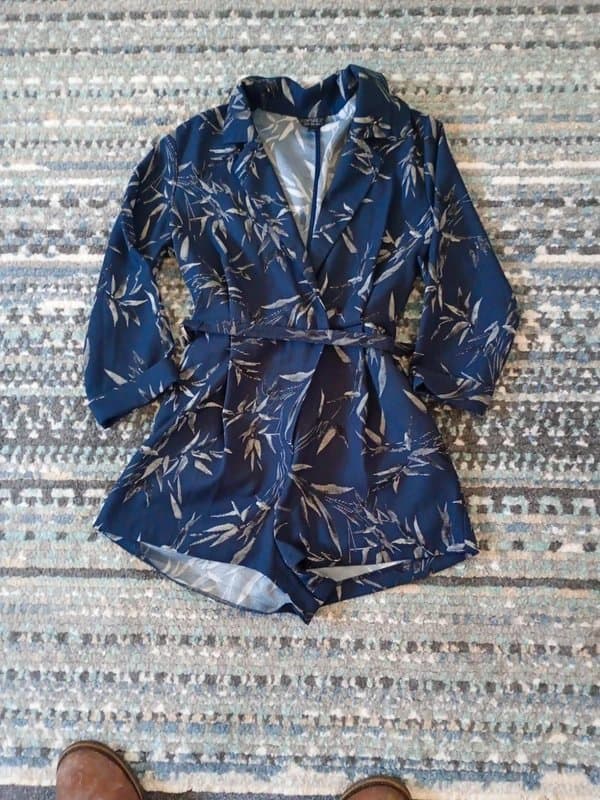 Topshop Topshop play suit floral design size 8 vgc jumpsuit