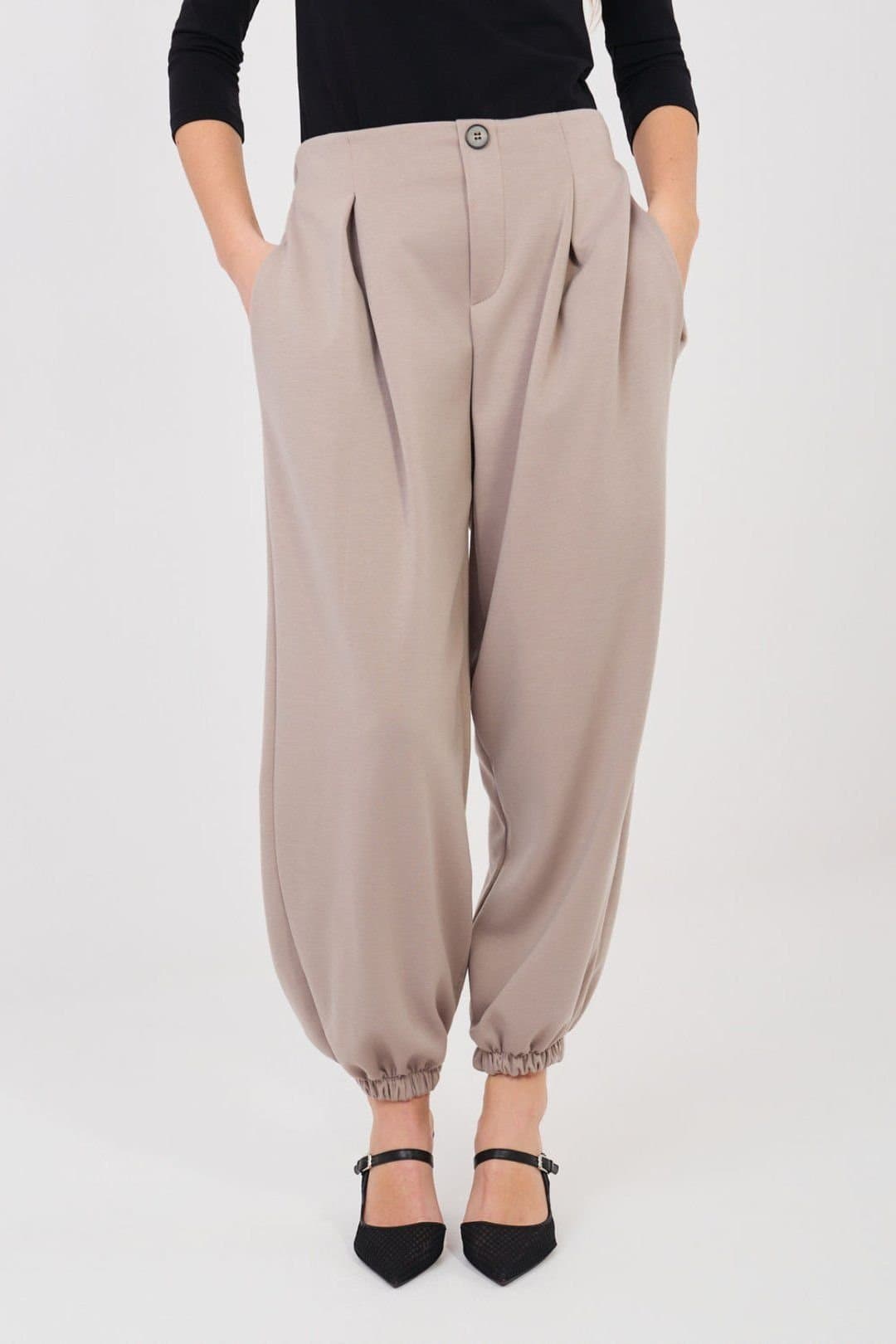 Love Lace Love Lace Women's Casual Viscose Jogger Sweatpants with Pleats in Beige