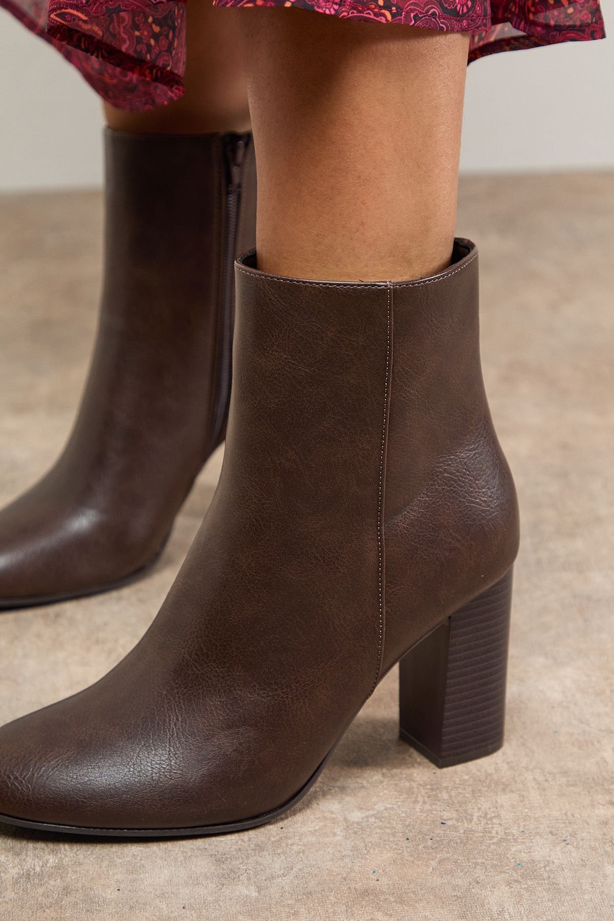 Oasis Oasis Women's Louisa Faux Leather Round Toe Stacked High Heel Ankle Boots in Brown - 3