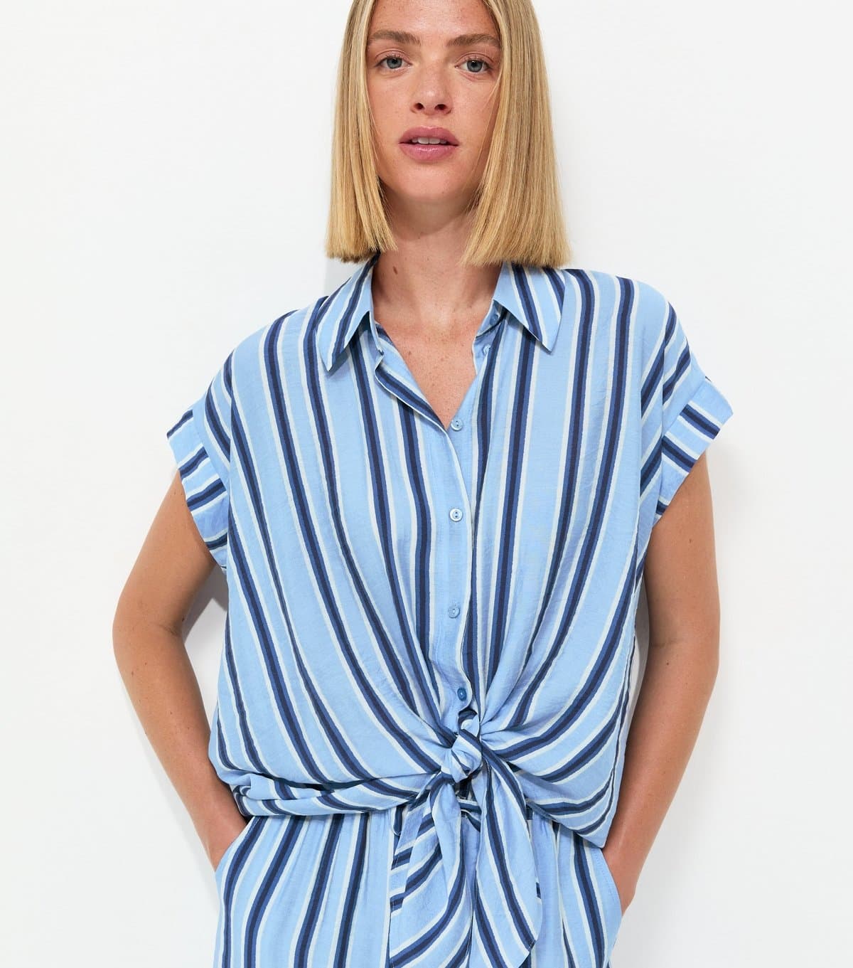 New Look Women's Blue Striped Tie Front Short Sleeve Shirt New Look